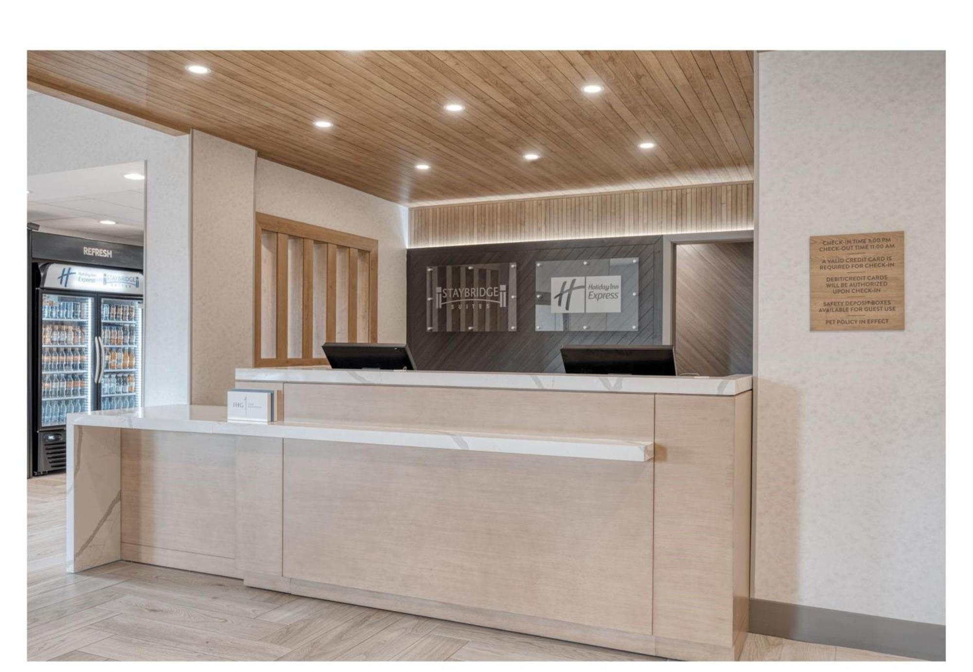 Holiday Inn Express Federal Way - Seattle South By Ihg Екстериор снимка